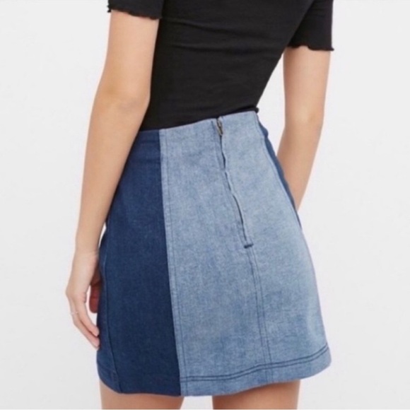Free People Modern Femme Two Tone Denim Skirt Size 6 - Picture 2 of 4